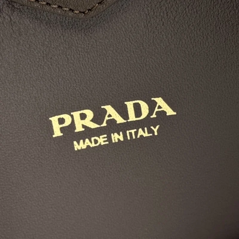 Durable Prada Hobo Bags 45166