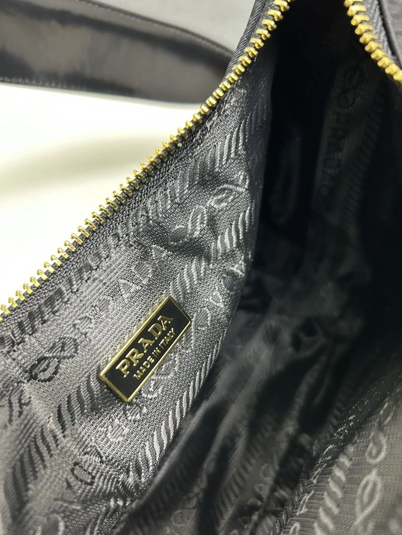 Prada Hobo Bags WellDesigned 83086
