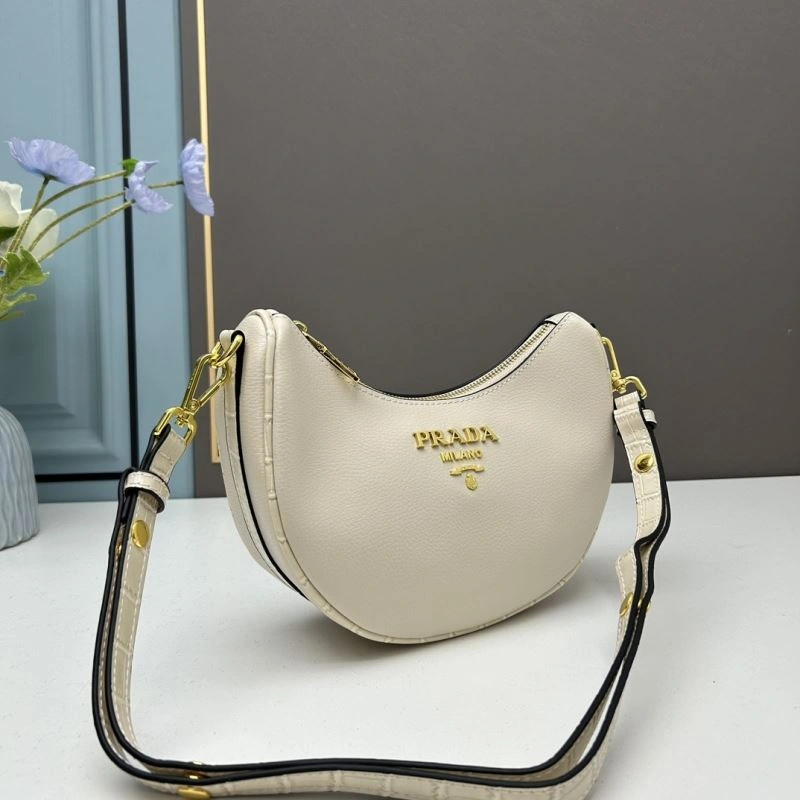Prada Hobo Bags Lightweight 83079