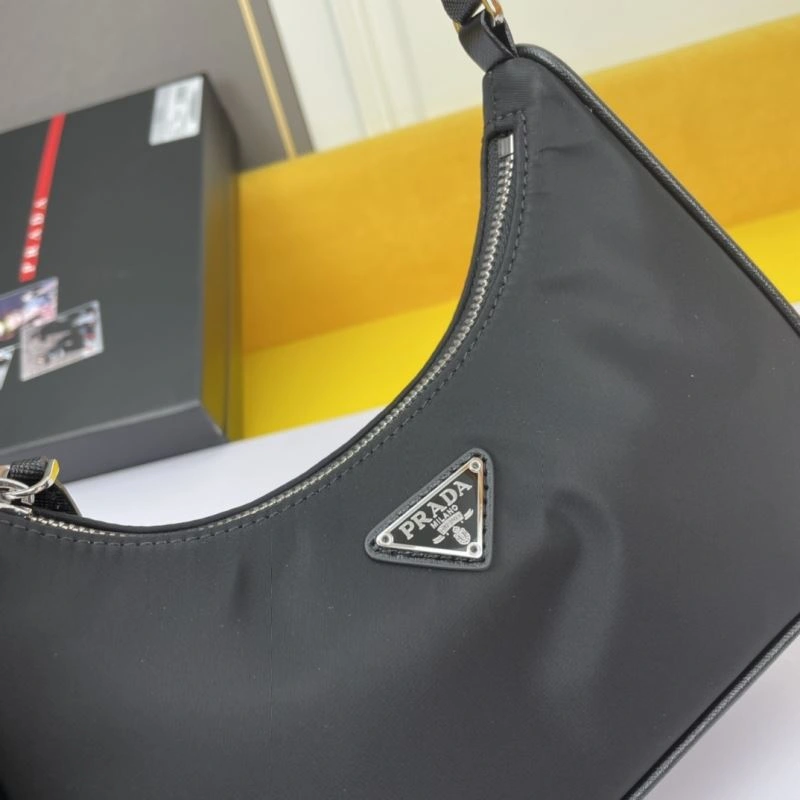 Prada Hobo Bags Vibrant 83112