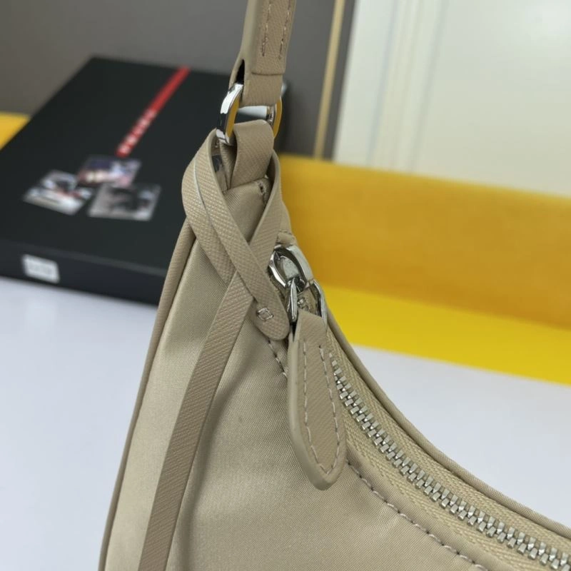FlexibleFit Prada Hobo Bags 83065