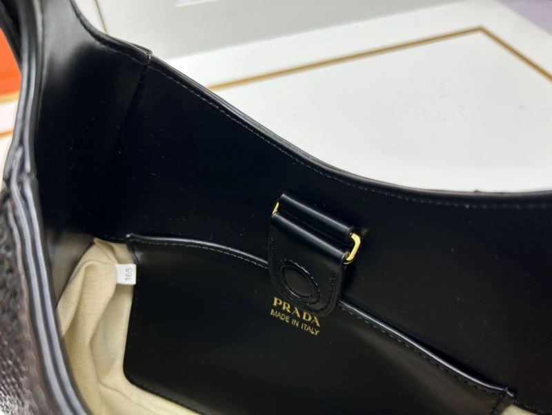 Cozy Prada Hobo Bags 83049