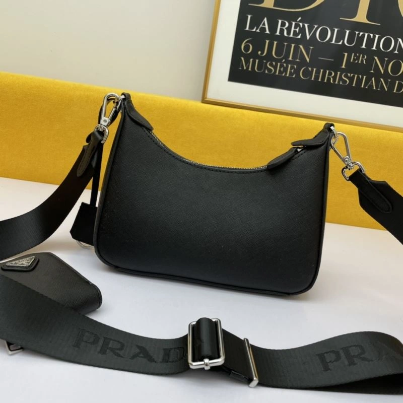 Trendsetting Prada Hobo Bags 83022