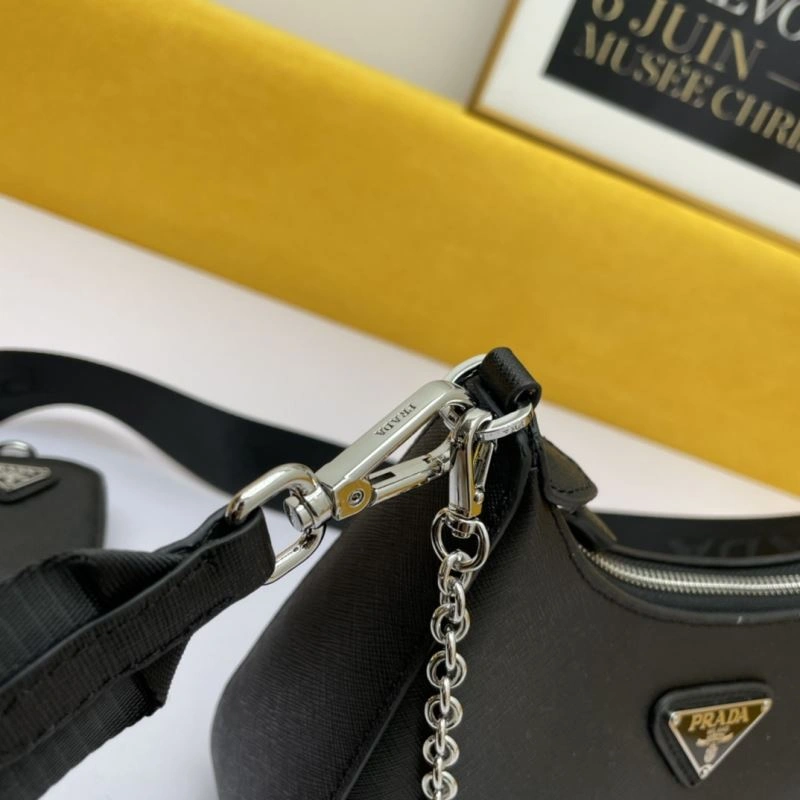 Trendsetting Prada Hobo Bags 83022