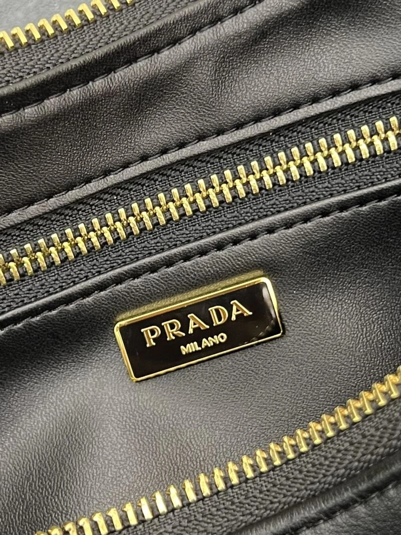 Prada Hobo Bags Fashionable 83014
