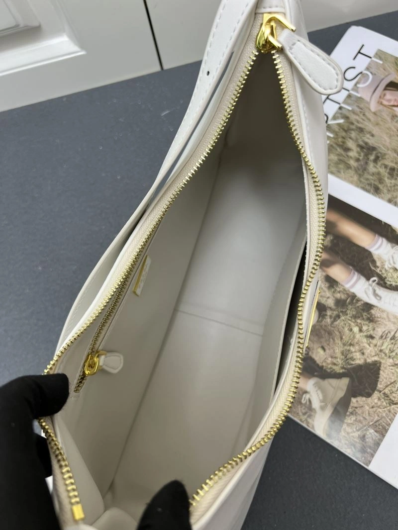 Bold Prada Hobo Bags 83034