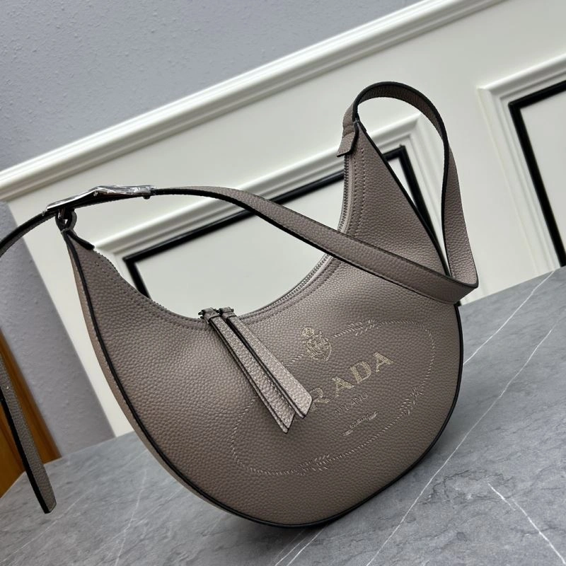 Prada Hobo Bags Trendy 83009