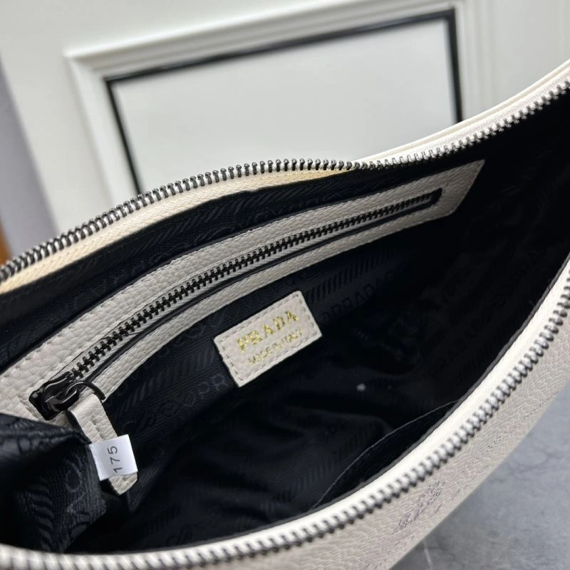Cozy Prada Hobo Bags 83008
