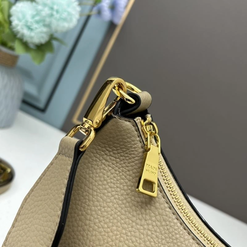 Prada Hobo Bags Stylish 83077
