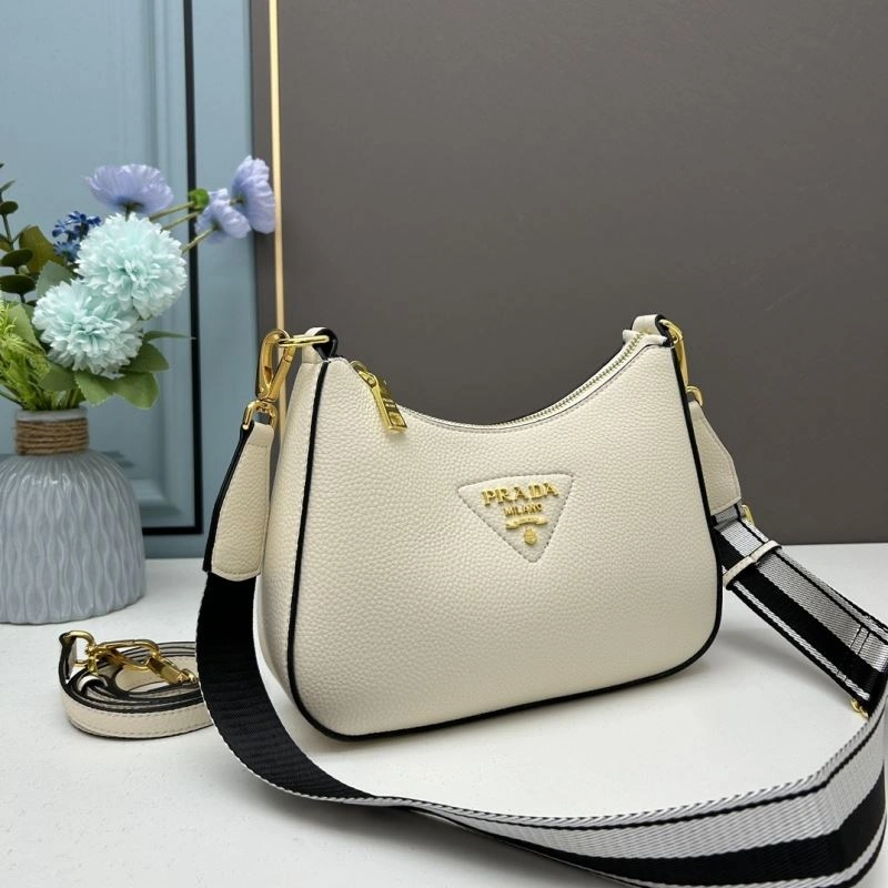 Prada Hobo Bags Functional 83002