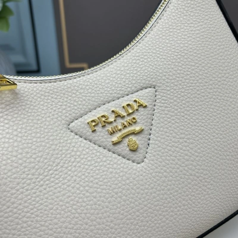 Prada Hobo Bags Functional 83002