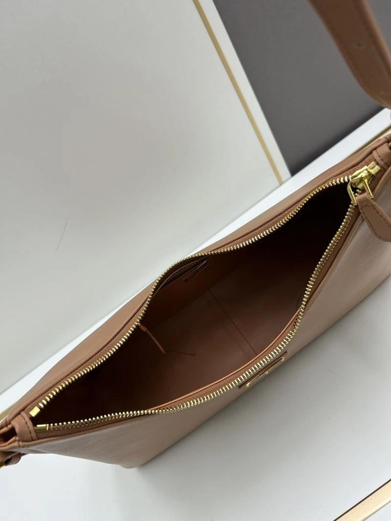 UrbanChic Prada Hobo Bags 82994