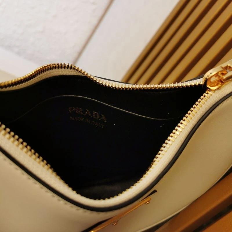 Prada Hobo Bags Sleek 74949