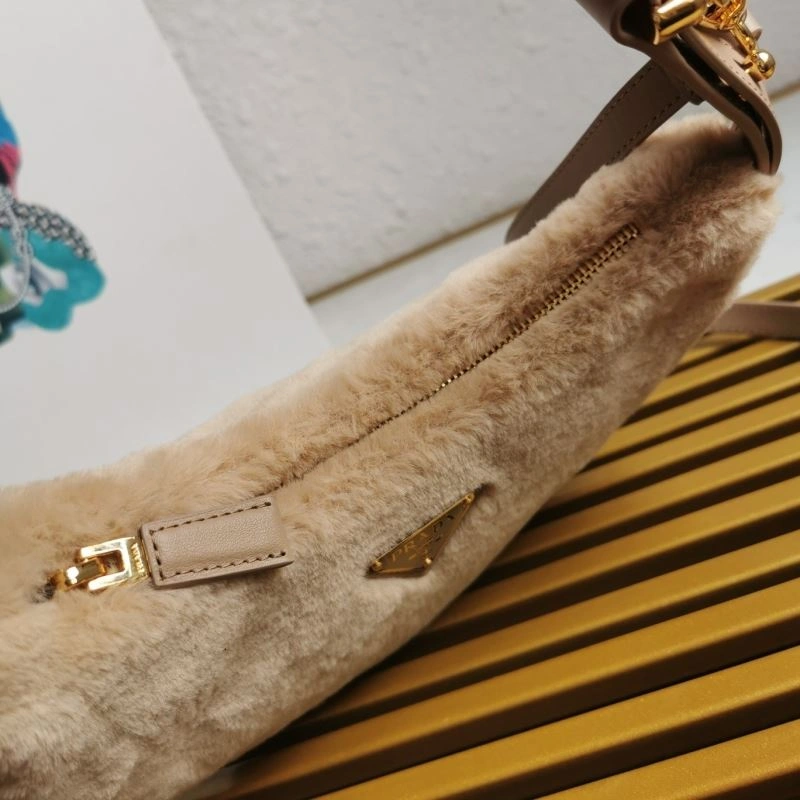 Supportive Prada Hobo Bags 74907