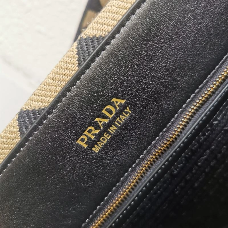 Prada Hobo Bags Elegant 74886