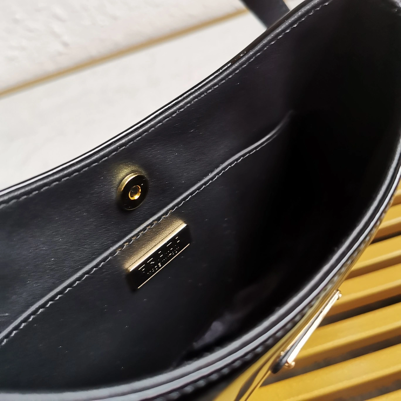 Stylish Prada Hobo Bags 73659