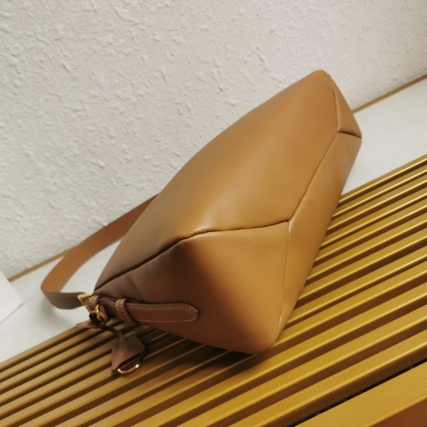 Prada Hobo Bags Unisex 71601