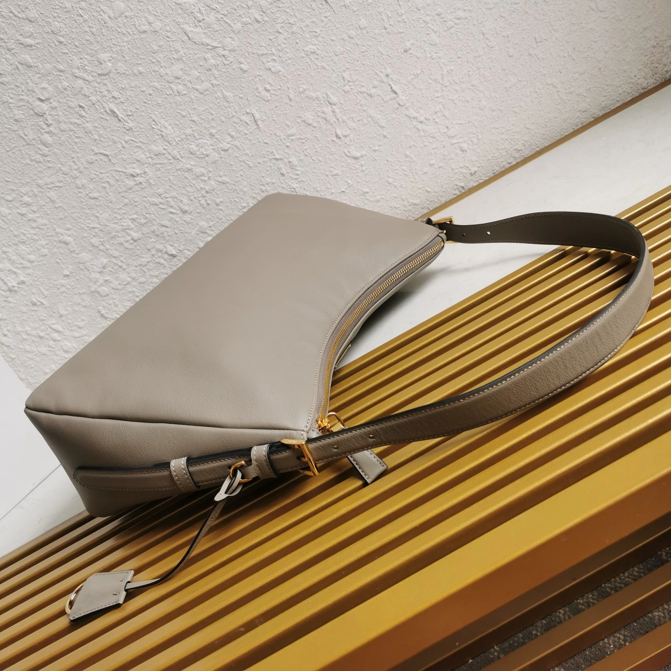 Prada Hobo Bags Timeless 71595
