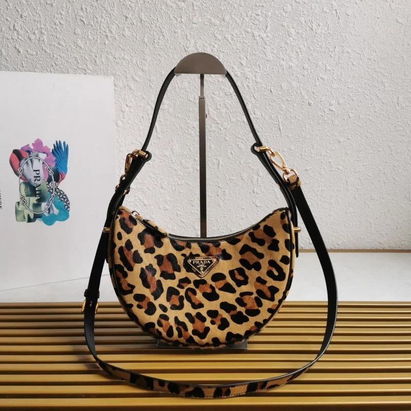 Prada Hobo Bags EyeCatching 60667