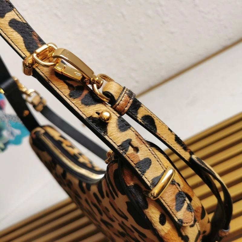 Prada Hobo Bags EyeCatching 60667