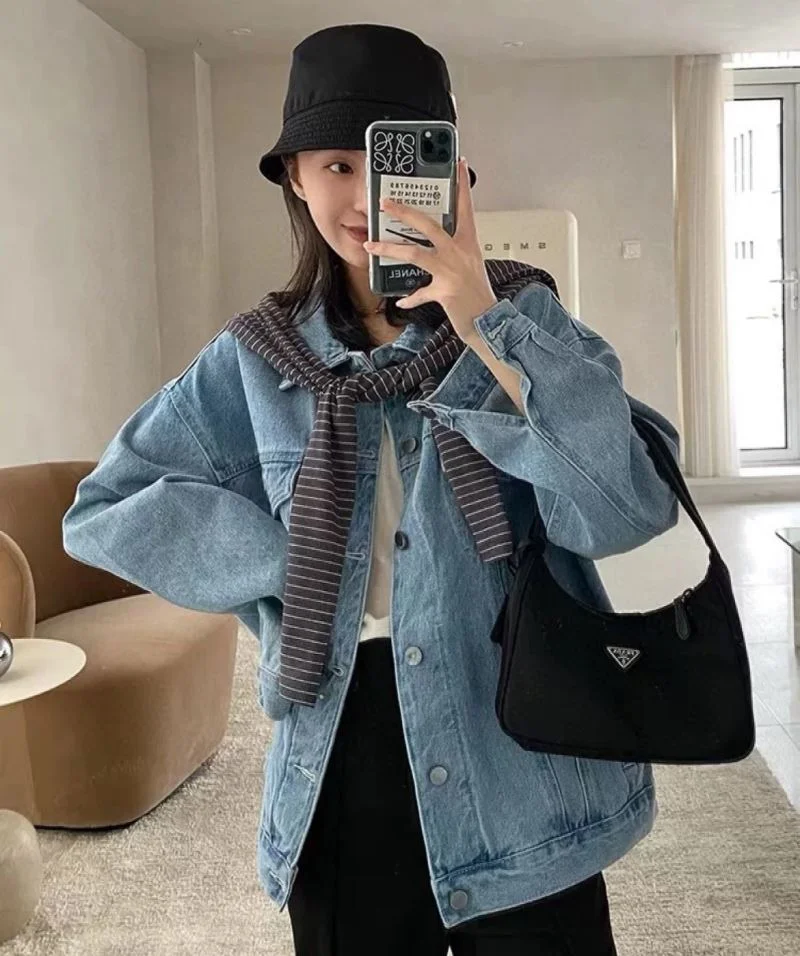 Prada Hobo Bags Chic 55638