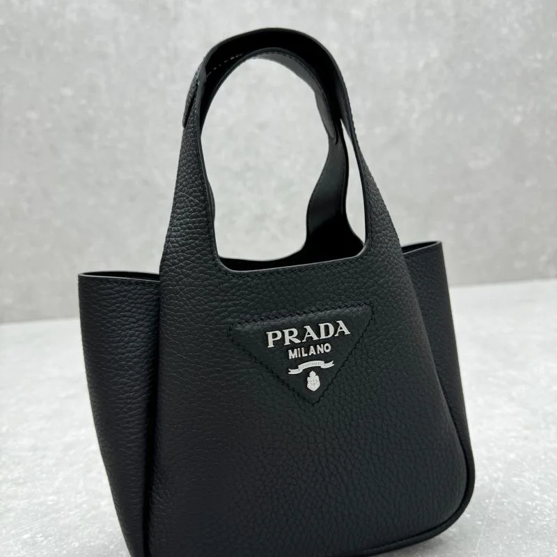 Prada Hobo Bags Sophisticated 55630