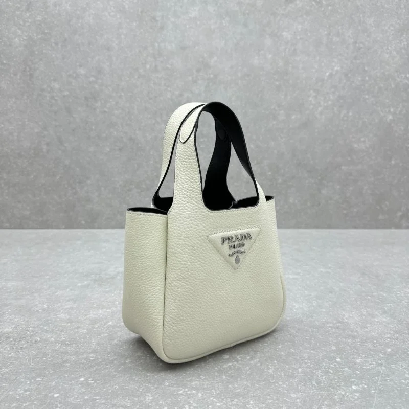 Prada Hobo Bags RelaxedFit 55665