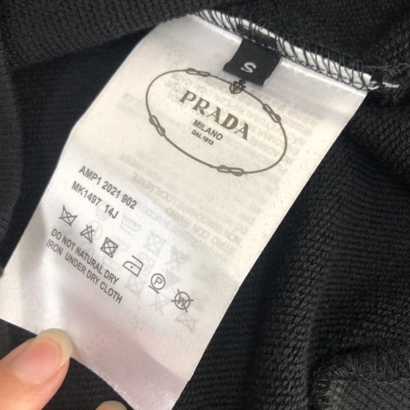 Snug Prada Hoodies 171722