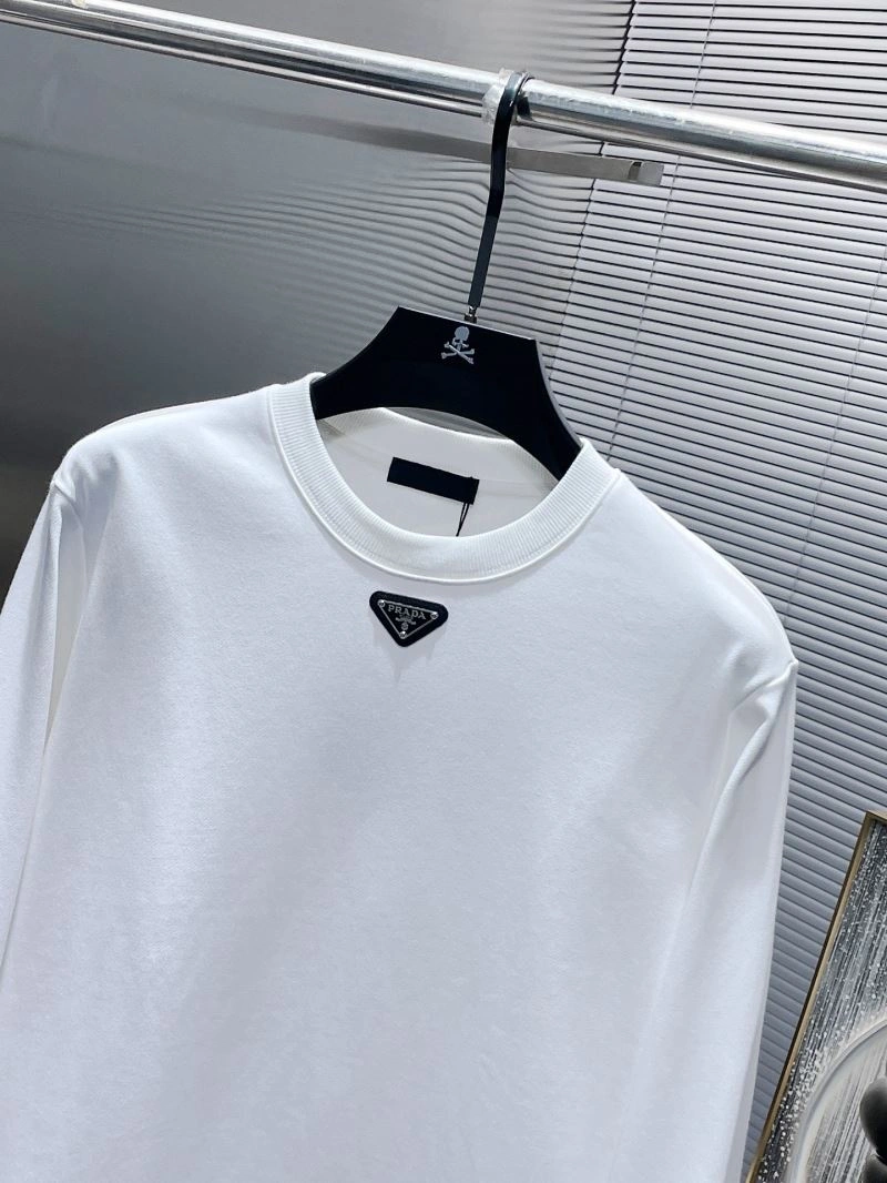 Prada Hoodies Comfortable 169637