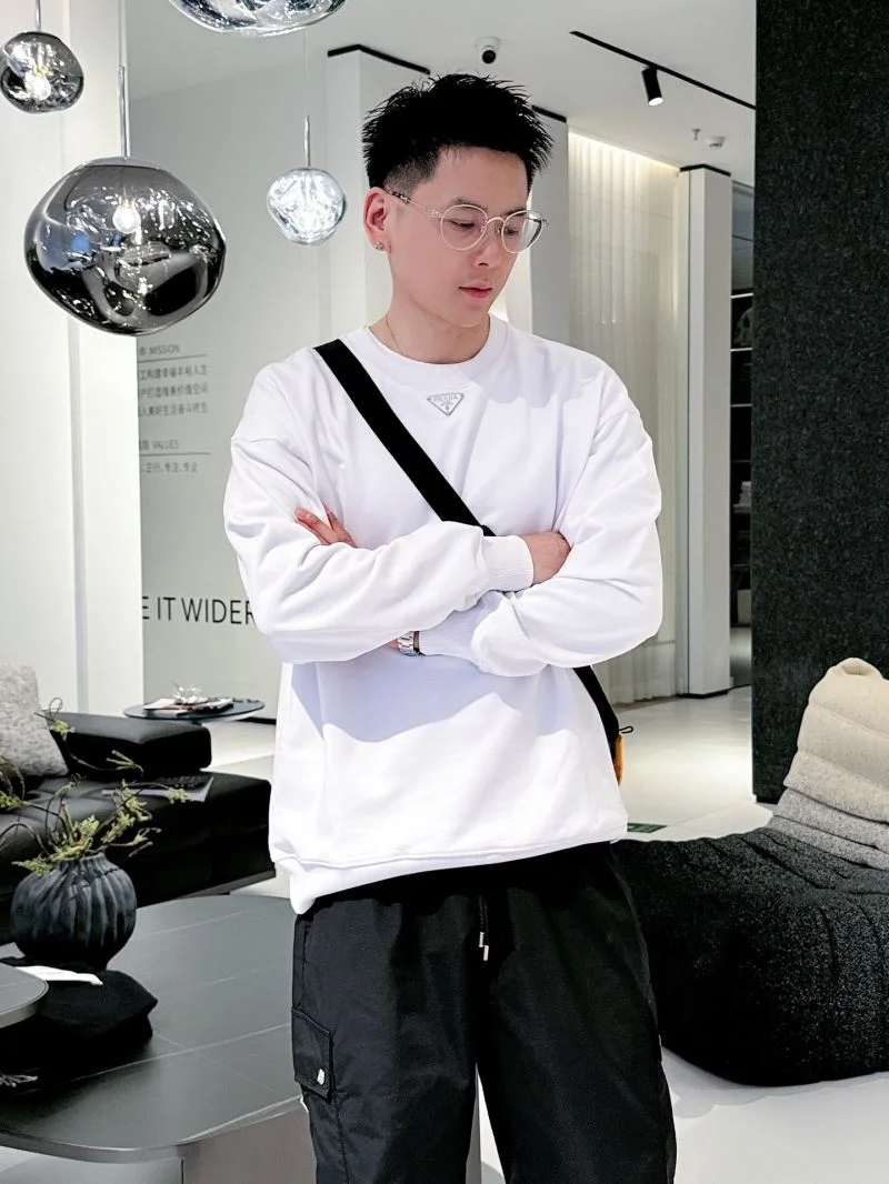 Comfortable Prada Hoodies 168337