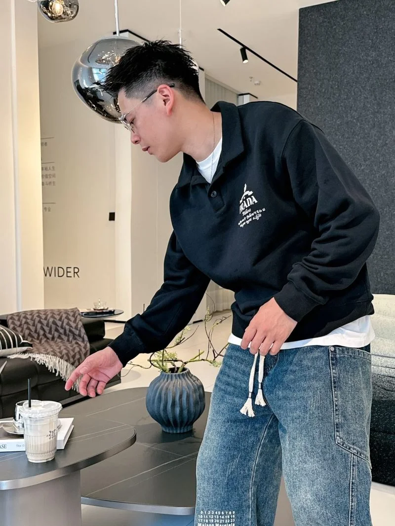 Prada Hoodies Efficient 168334