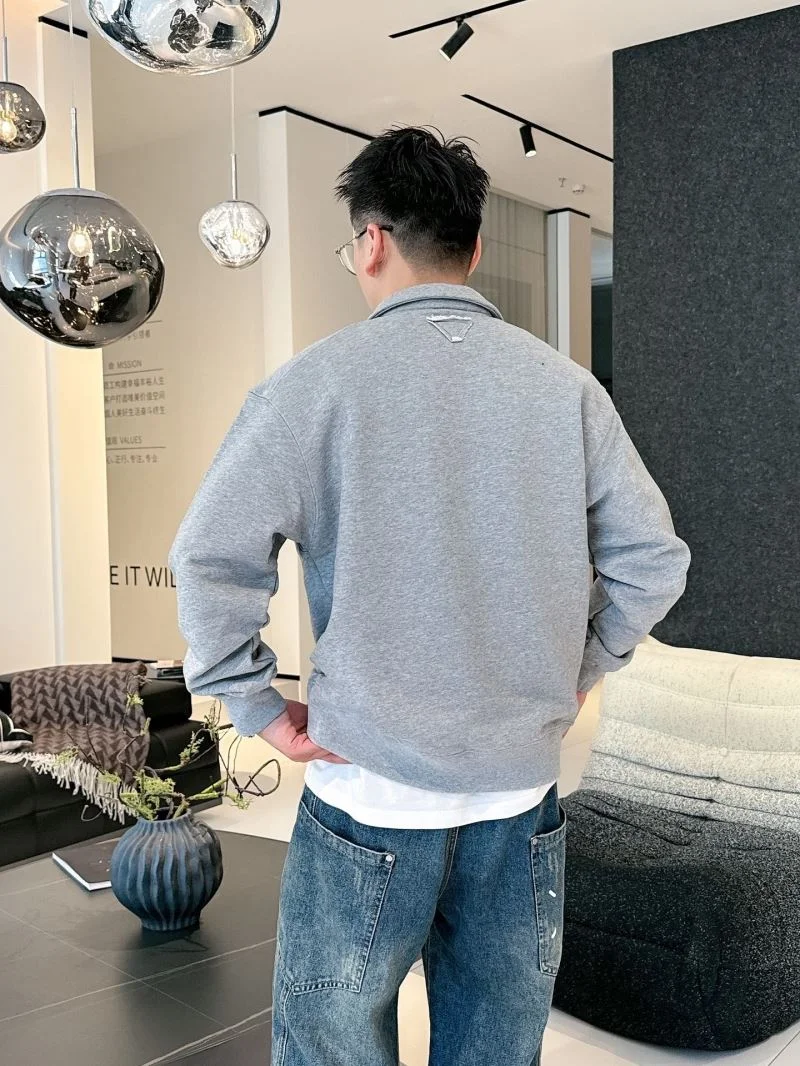 Prada Hoodies Lightweight 168332