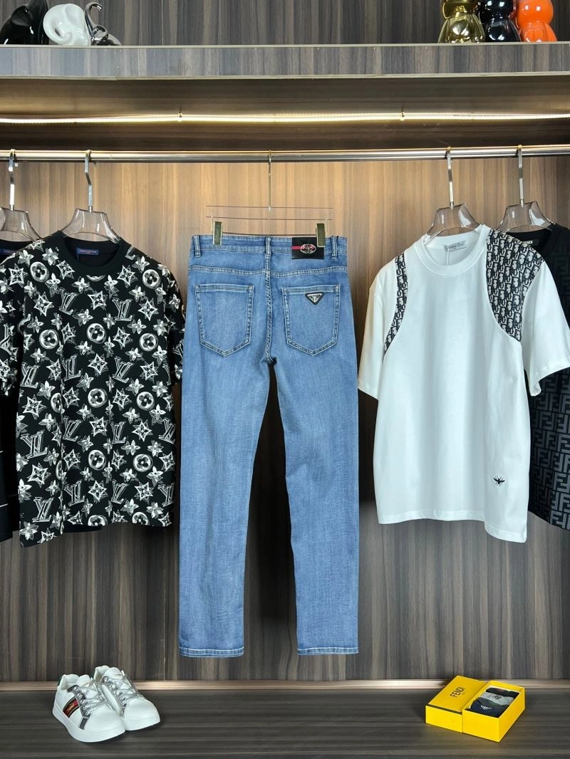 ModernLook Prada Jeans 171217