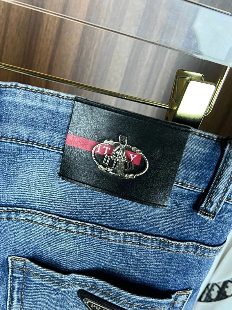 ModernLook Prada Jeans 171217