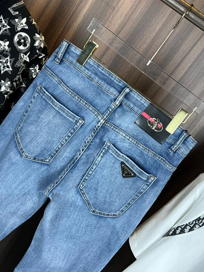 ModernLook Prada Jeans 171217