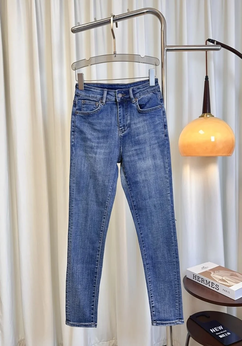 UrbanChic Prada Jeans 166142