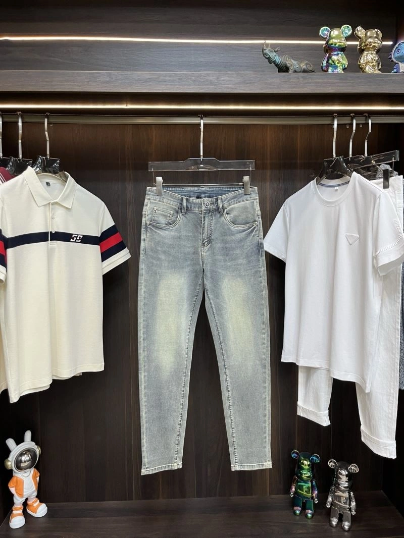 Comfortable Prada Jeans 169017