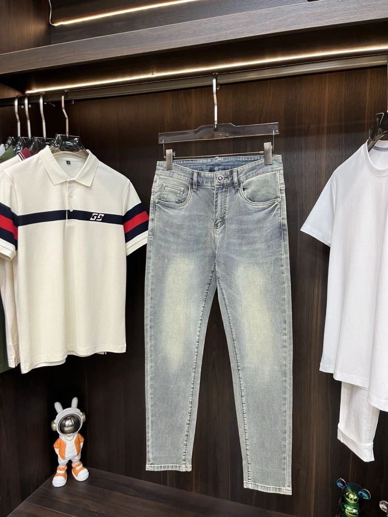 Comfortable Prada Jeans 169017