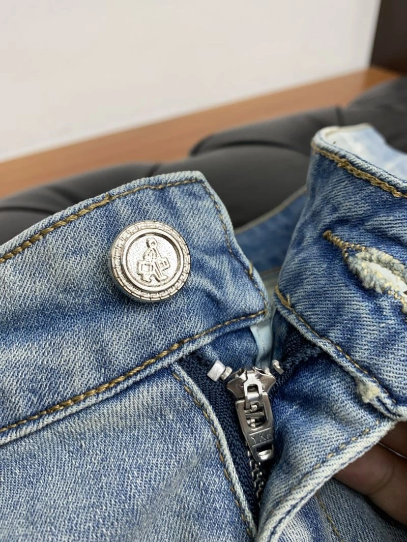 Fashionable Prada Jeans 169049