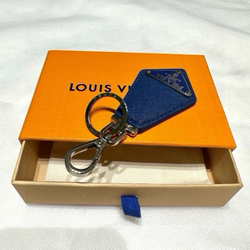 Prada Keychains ModernLook 265018