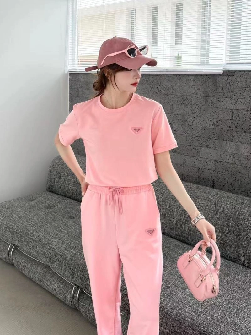 Comfortable Prada Long Suits 171433