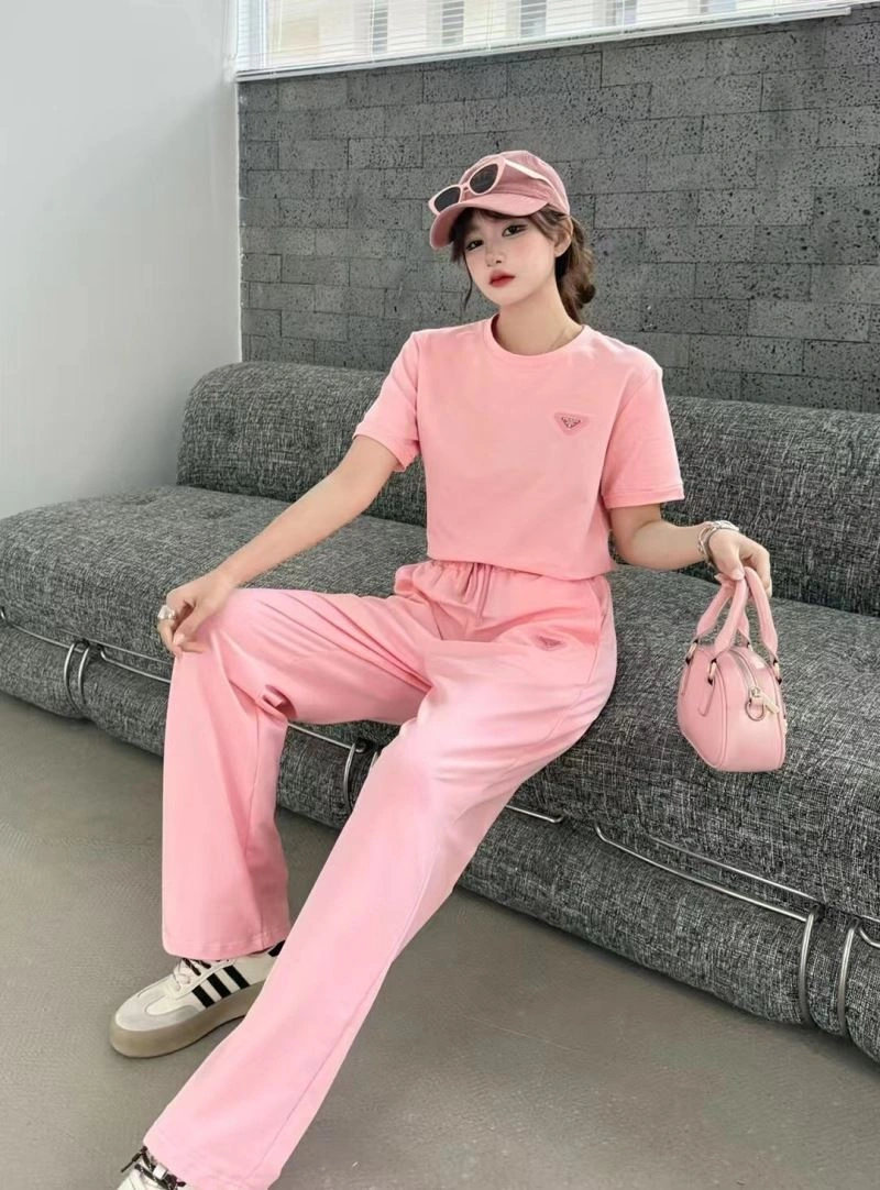 Comfortable Prada Long Suits 171433