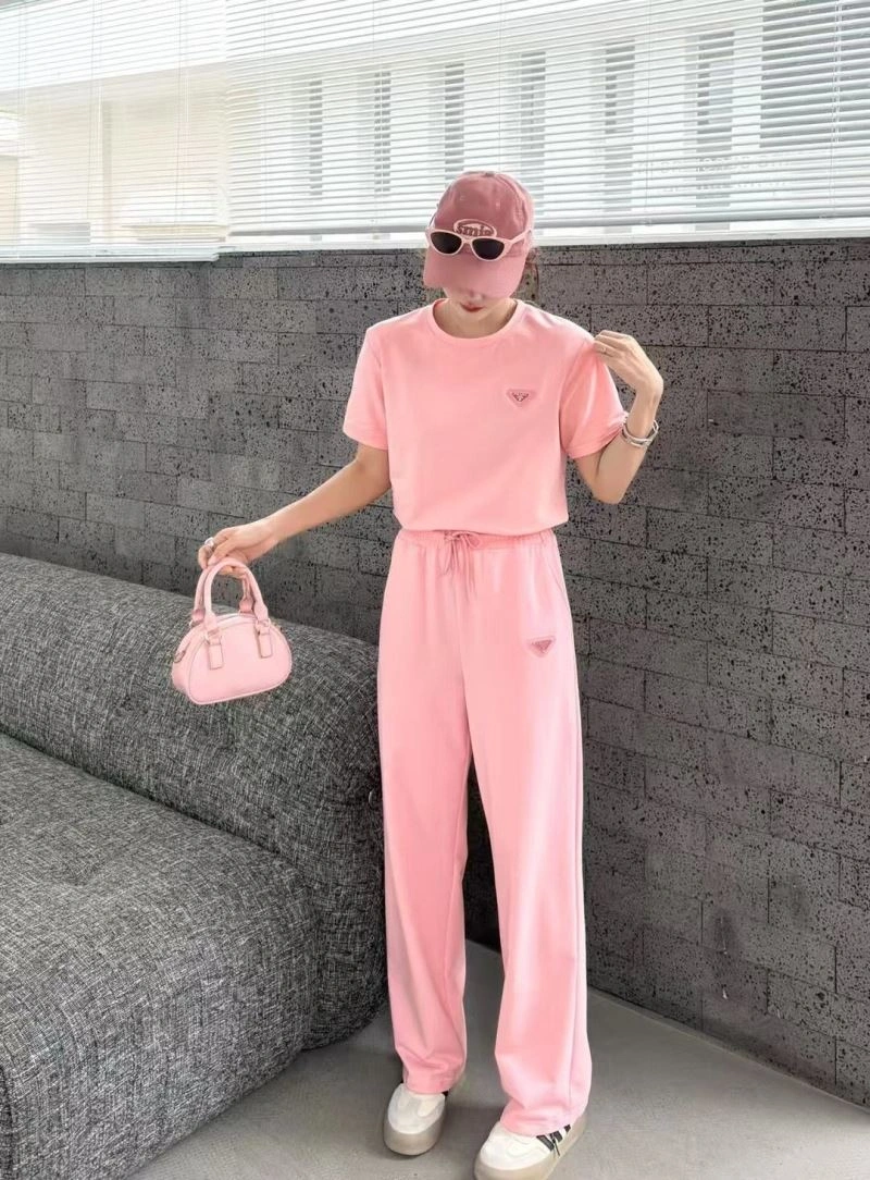 Comfortable Prada Long Suits 171433