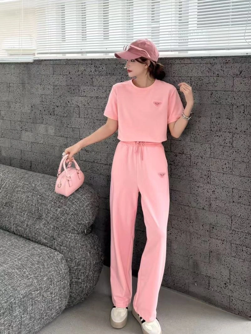Comfortable Prada Long Suits 171433