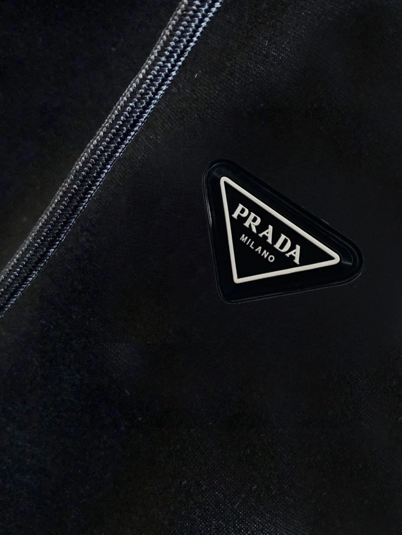 Prada Long Suits Compact 171099
