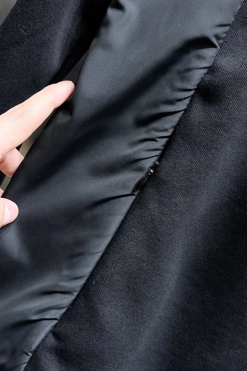 Contemporary Prada Long Suits 171103