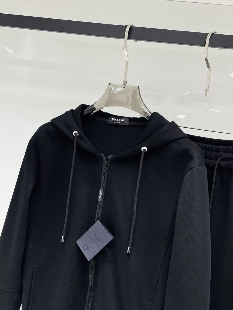 Neat Prada Long Suits 171122