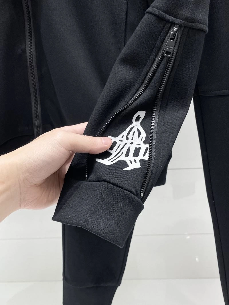 Neat Prada Long Suits 171122
