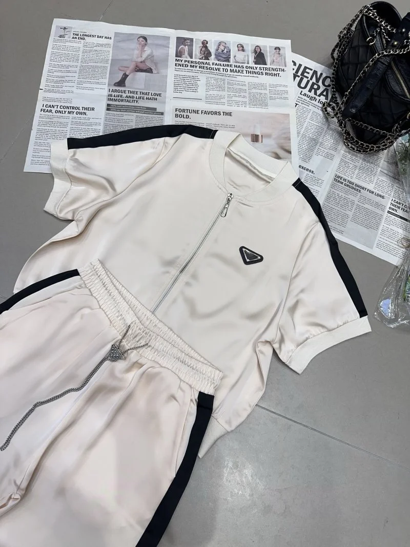 Prada Long Suits Durable 166134
