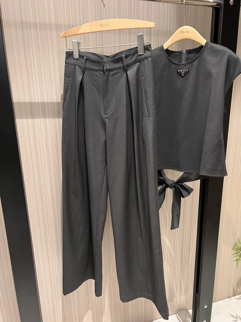 Youthful Prada Long Suits 165867